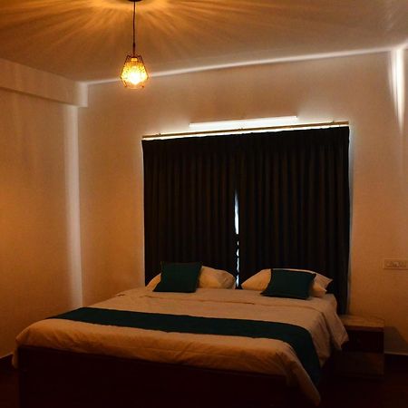 Dusk & Dawn Villa Kodaikanal Exterior photo