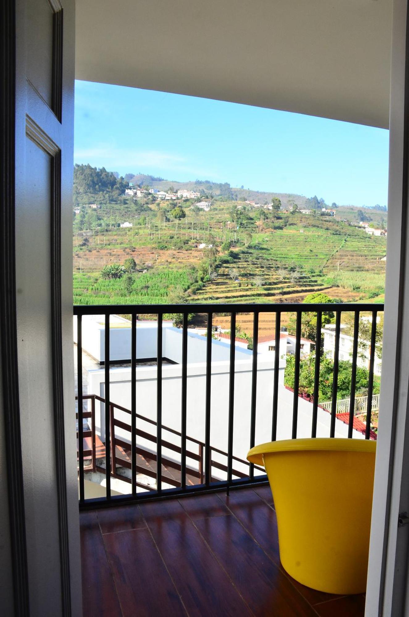 Dusk & Dawn Villa Kodaikanal Exterior photo